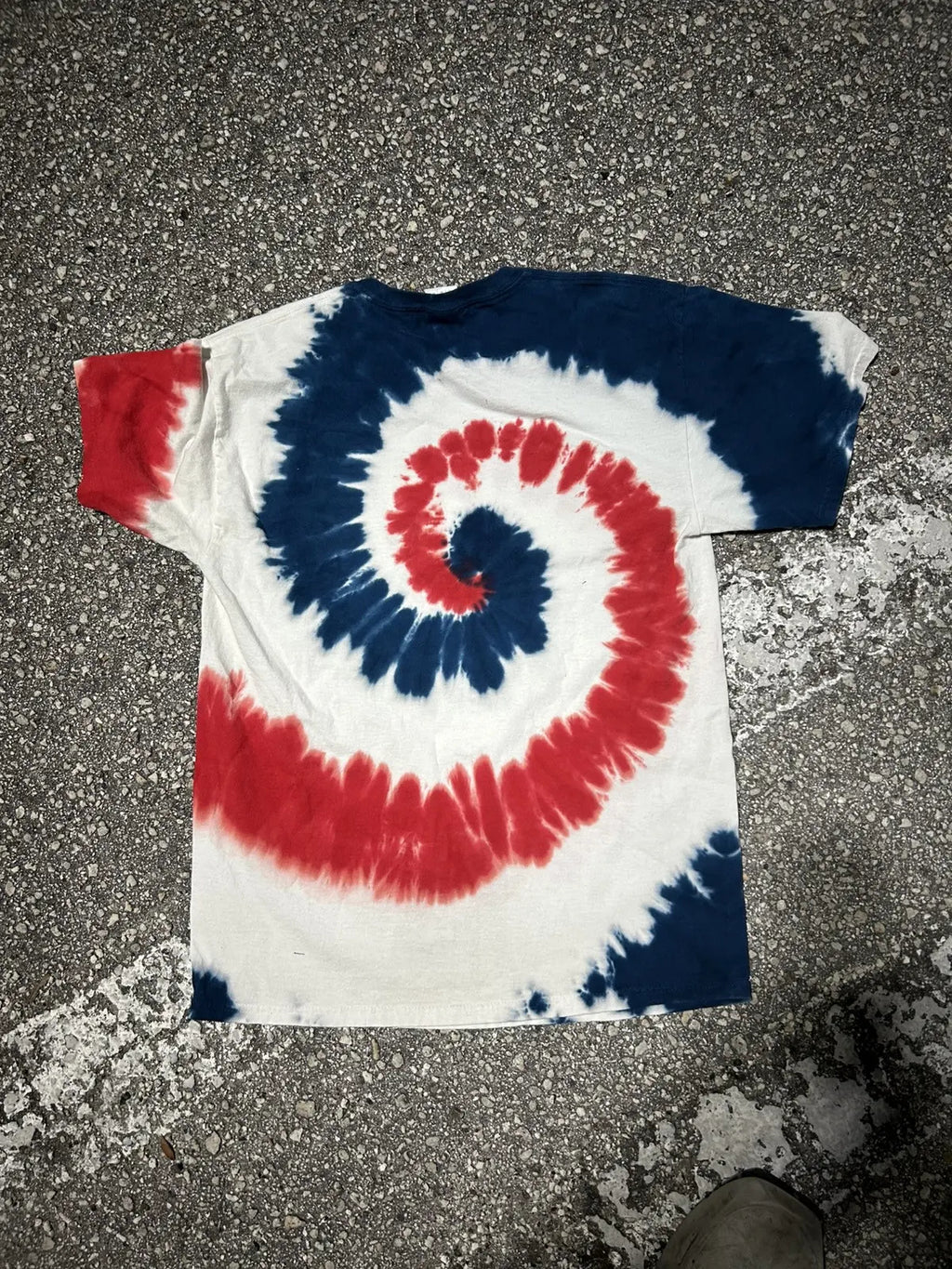 Med. Debt clock tee
