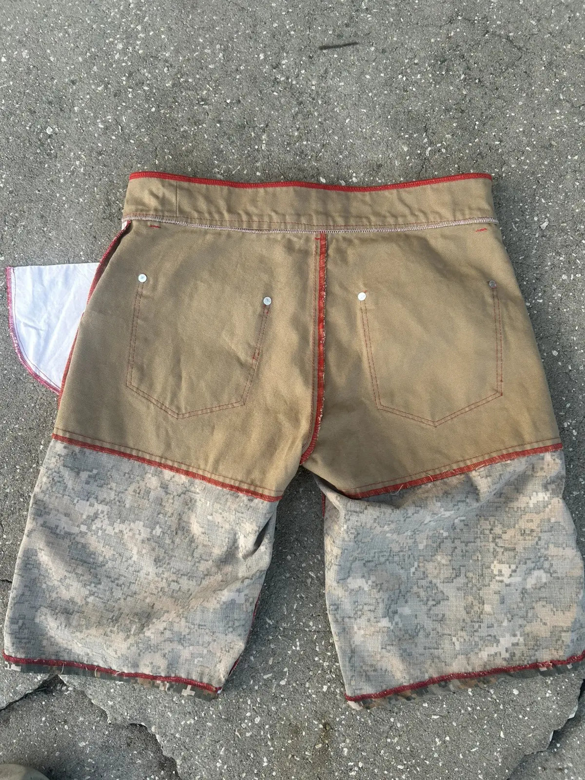 34w Hybrid camo cargo shorts
